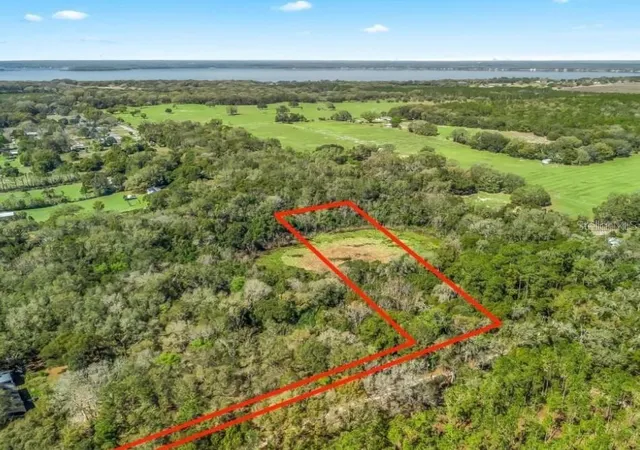 Photo 3 of Land for sale at 15363 Se 156th Place Rd, Weirsdale, FL 32195 | MLS# G5118833 | Listing updated on 2026-10-09