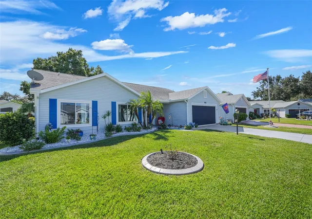 Photo 3 of Single family home for sale at 4530 Peach Tree St, Leesburg, FL 34748 | MLS# G5118835 | Listing updated on 2026-10-20