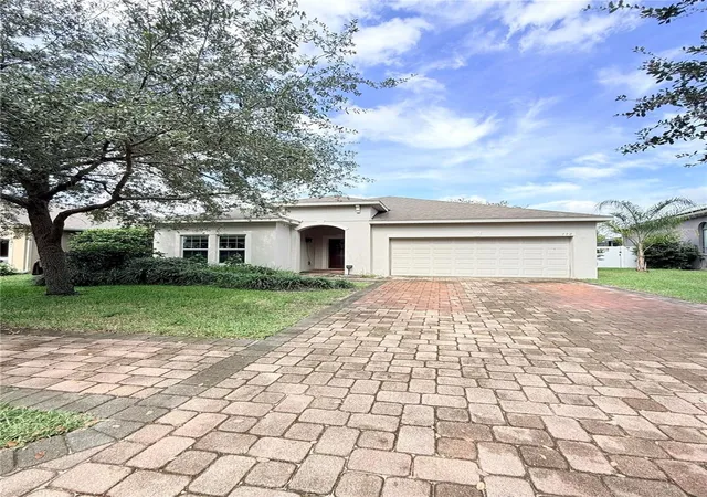 Single family home for sale at 732 Bridgeford Xing Blvd, DAVENPORT, FL 33837 | MLS# S5159154