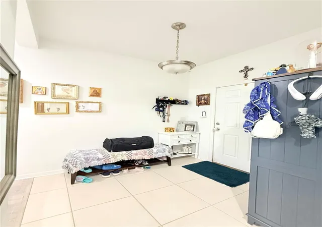 Photo 3 of Single family home for sale at 732 Bridgeford Xing Blvd, Davenport, FL 33837 | MLS# S5159154 | Listing updated on 2026-10-10