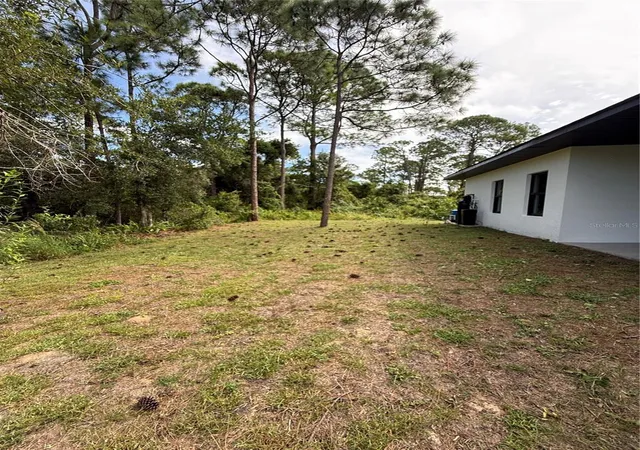 Photo 3 of Single family home for sale at 339 Roadrunner Ave, Sebring, FL 33870 | MLS# S5159155 | Listing updated on 2026-10-10
