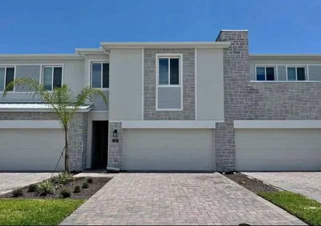Photo 1 of Townhouse for sale at 138 Nine Iron Dr, Davenport, FL 33896 | MLS# S5159156 | Listing updated on 2026-10-08