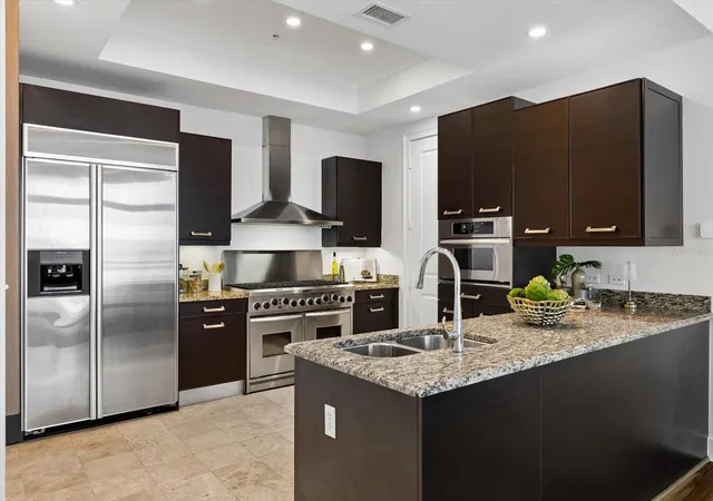 Photo 2 of Condo for sale at 1350 Main St #1703, Sarasota, FL 34236 | MLS# A4708957 | Listing updated on 2026-10-23