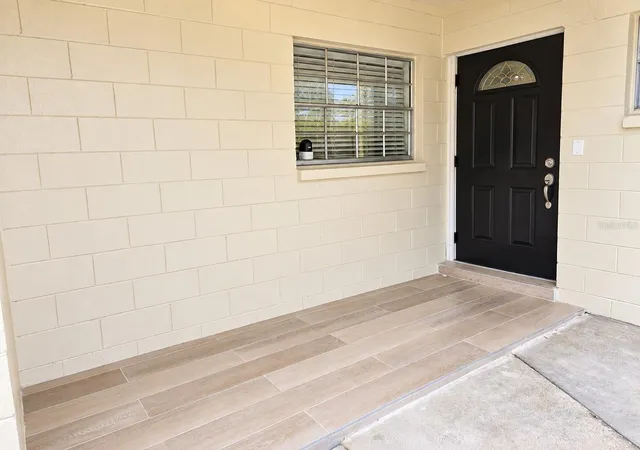 Photo 1 of Single family home for sale at 4437 Dolphin Dr, Tampa, FL 33617 | MLS# TB8556318 | Listing updated on 2026-10-21