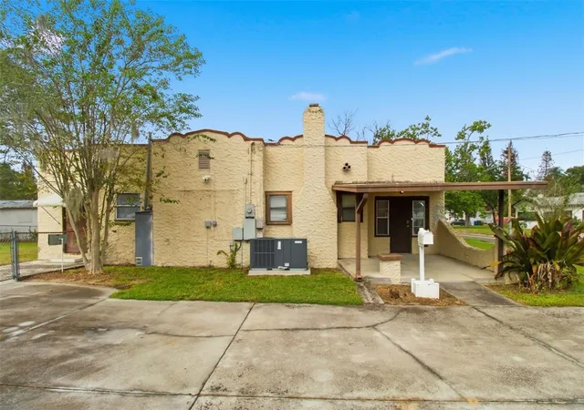Photo 1 of Single family home for sale at 444 Ave I SE, Winter Haven, FL 33880 | MLS# TB8556320 | Listing updated on 2026-10-09