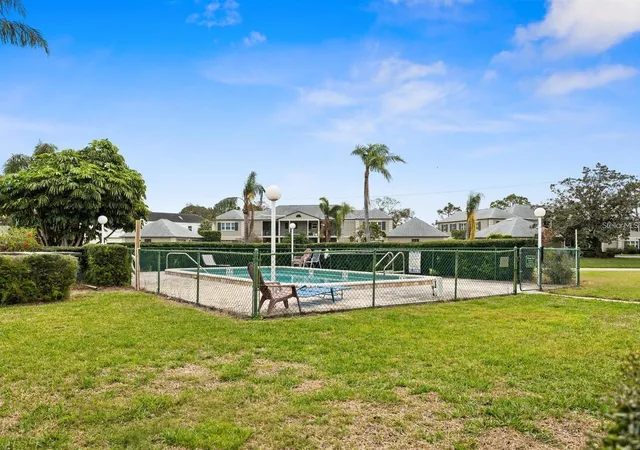 Listing Photo 3 - Condo for sale in building located at 8301 Bardmoor Blvd, Largo, FL 33777 - Unit #209