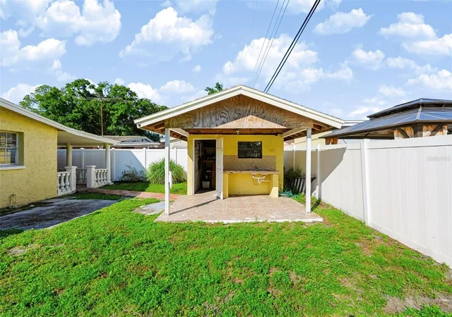 Photo 2 of Single family home for sale at 4515 W North St, Tampa, FL 33614 | MLS# TB8556325 | Listing updated on 2026-10-20