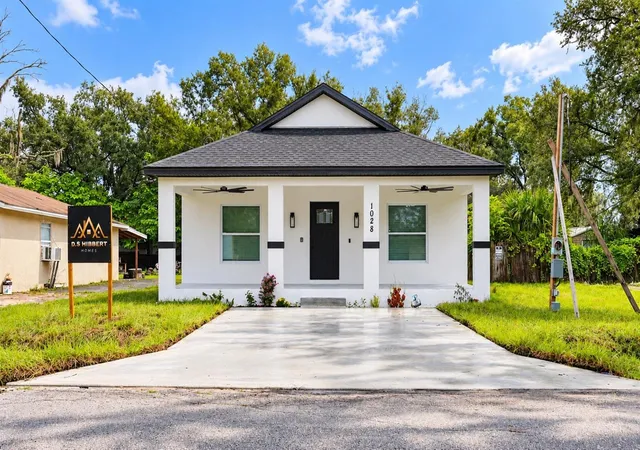 Single family home for sale at 1028 S Terry Ave, LAKELAND, FL 33815 | MLS# TB8556329