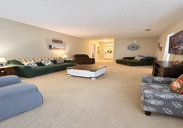 Photo 3 of Single family home for sale at 1812 Eagle Pines Cir, Eagle Lake, FL 33839 | MLS# S5159162 | Listing updated on 2026-10-10