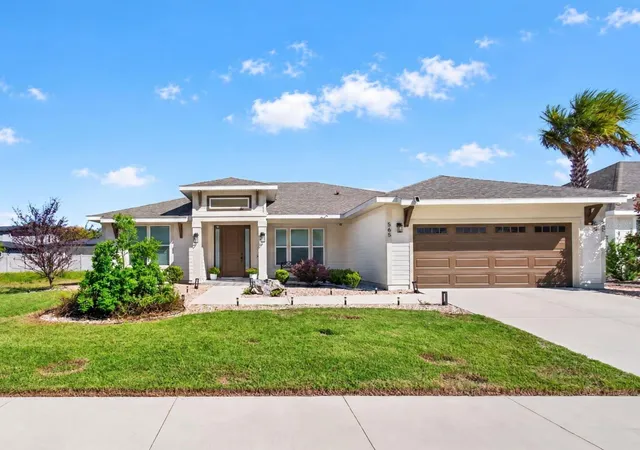 Single family home for sale at 565 SW 145th Drive, NEWBERRY, FL 32669 | MLS# GC544055