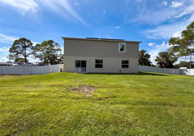 Photo 4 of Single family home for sale at 370 Hyacinth St, Port Charlotte, FL 33954 | MLS# O6448471 | Listing updated on 2026-10-09