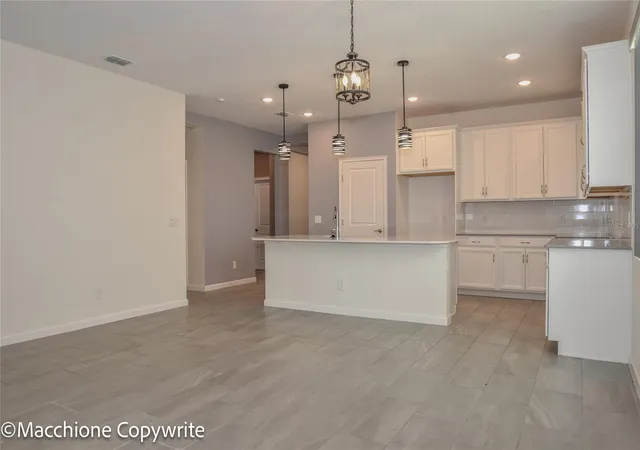 Photo 4 of Single family home for sale at 640 Fortuna Dr, Davenport, FL 33837 | MLS# L4965645 | Listing updated on 2026-10-10