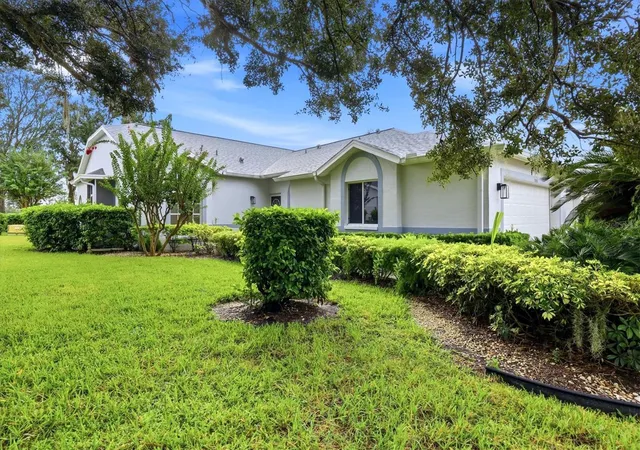 Photo 3 of Single family home for sale at 5713 Cottonwood St, Bradenton, FL 34203 | MLS# TB8556351 | Listing updated on 2026-10-11