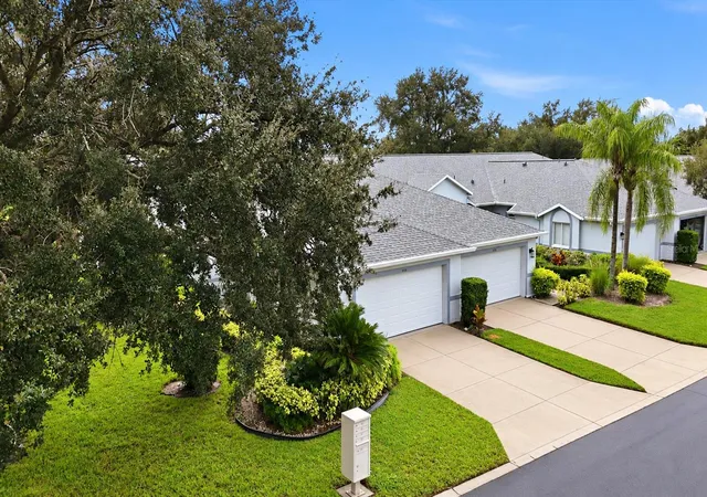 Photo 2 of Single family home for sale at 5713 Cottonwood St, Bradenton, FL 34203 | MLS# TB8556351 | Listing updated on 2026-10-11