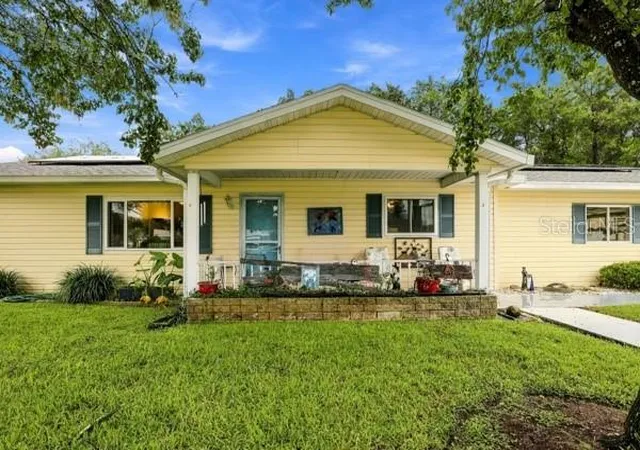 Photo 1 of Single family home for sale at 17565 Se 102nd Avenue, Summerfield, FL 34491 | MLS# OM733717 | Listing updated on 2026-10-09