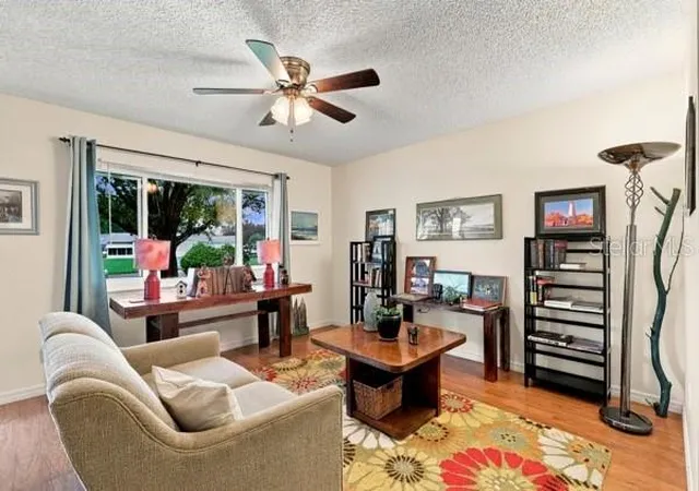 Photo 3 of Single family home for sale at 17565 SE 102nd Avenue, Summerfield, FL 34491 | MLS# OM733717 | Listing updated on 2026-10-10