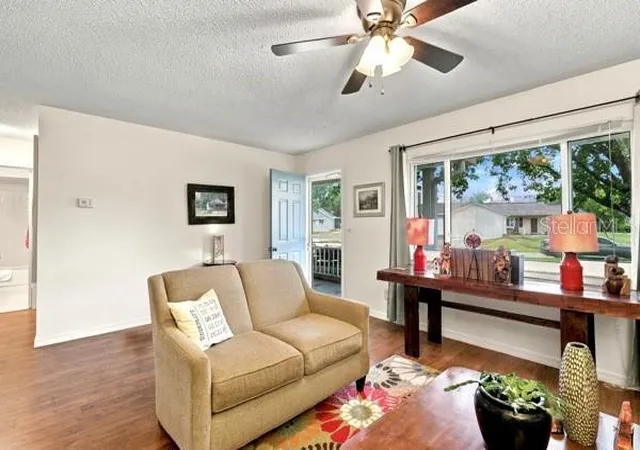 Photo 4 of Single family home for sale at 17565 SE 102nd Avenue, Summerfield, FL 34491 | MLS# OM733717 | Listing updated on 2026-10-10