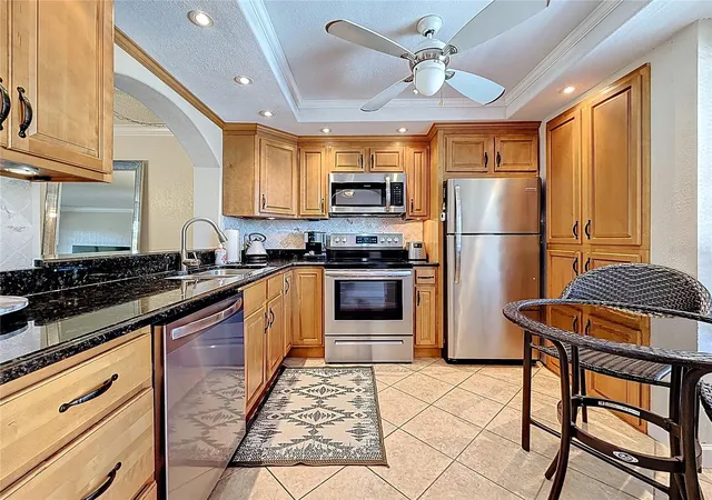 Listing Photo 4 - Condo for sale in building located at 2615 Cvs Cay Dr, St. Petersburg, FL 33760 - Unit #404