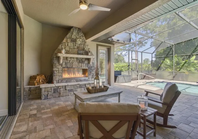Photo 3 of Single family home for sale at 5084 Greens Dr, Lady Lake, FL 32159 | MLS# G5118845 | Listing updated on 2026-10-23