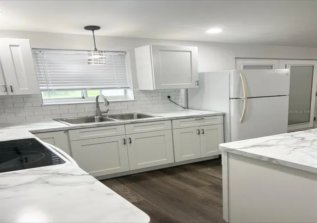 Photo 3 of Single family home for sale at 2904 Golfview Dr, Wauchula, FL 33873 | MLS# A4708970 | Listing updated on 2026-10-09