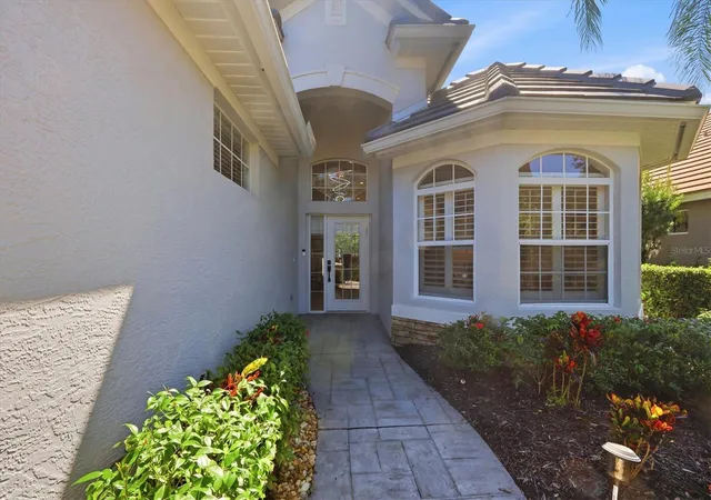 Photo 2 of Single family home for sale at 6514 Oakland Hills Dr, Lakewood Ranch, FL 34202 | MLS# A4708971 | Listing updated on 2026-10-20