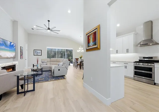 Photo 4 of Single family home for sale at 6514 Oakland Hills Dr, Lakewood Ranch, FL 34202 | MLS# A4708971 | Listing updated on 2026-10-20