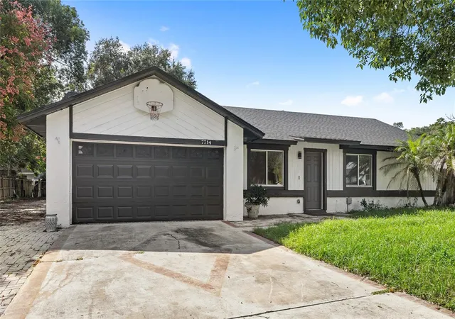 Photo 1 of Single family home for sale at 7714 Bayberry Ct, Orlando, FL 32810 | MLS# O6448506 | Listing updated on 2026-10-23