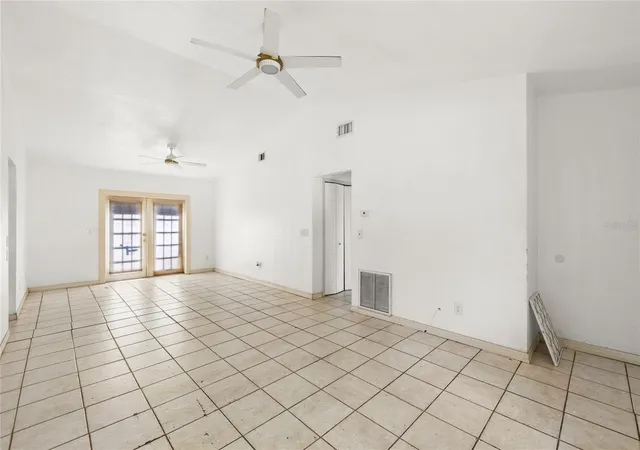 Photo 3 of Single family home for sale at 7714 Bayberry Ct, Orlando, FL 32810 | MLS# O6448506 | Listing updated on 2026-10-23