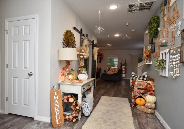 Photo 3 of Single family home for sale at 5685 Arlington River Dr, Lakeland, FL 33811 | MLS# L4965648 | Listing updated on 2026-10-09