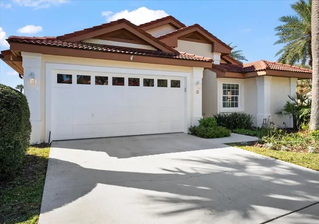 Photo 1 of Single family home for sale at 2 San Pablo Ct, Palm Coast, FL 32137 | MLS# FC322016 | Listing updated on 2026-10-09