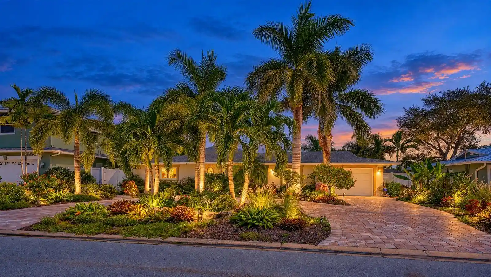 Photo 1 of Single family home for sale at 4907 Coral Blvd, Bradenton, FL 34210 | MLS# A4708981 | Listing updated on 2026-10-23