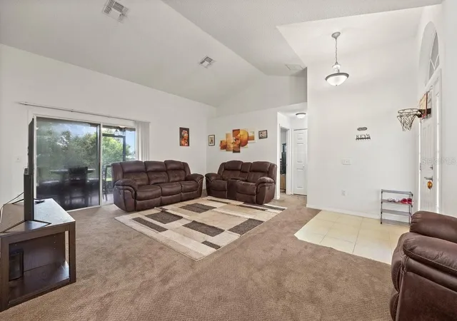 Photo 3 of Single family home for sale at 1725 Hernando Ave, Deltona, FL 32725 | MLS# V4951722 | Listing updated on 2026-10-09