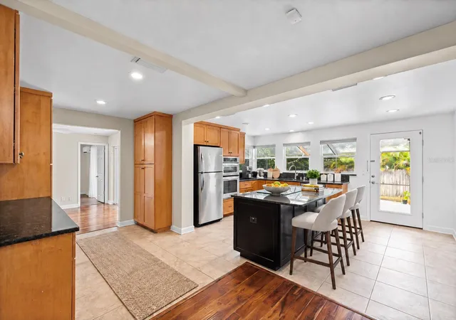 Photo 3 of Single family home for sale at 1570 High Blf Dr, Largo, FL 33770 | MLS# TB8556391 | Listing updated on 2026-10-09