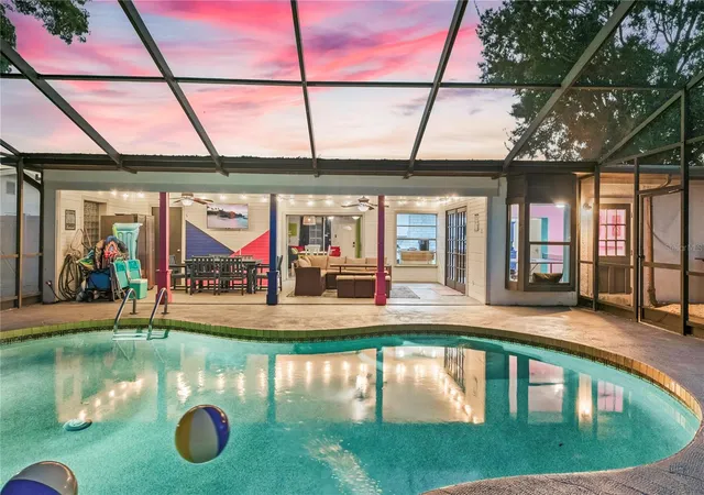 Photo 1 of Single family home for sale at 4018 Sandpointe Dr, Bradenton, FL 34205 | MLS# A4708984 | Listing updated on 2026-10-09