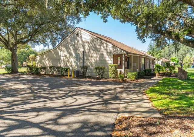 Photo 56 of Single family home for sale at 35040 Smoketree Ln, DADE CITY, FL 33523 | MLS# TB8556406 | Listing updated on 2026-10-16
