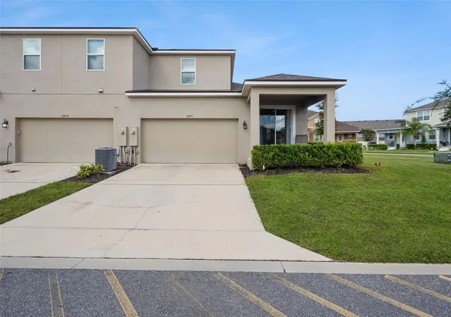 Photo 4 of Townhouse for sale at 2971 Firebush Way, Clermont, FL 34711 | MLS# G5118851 | Listing updated on 2026-10-20