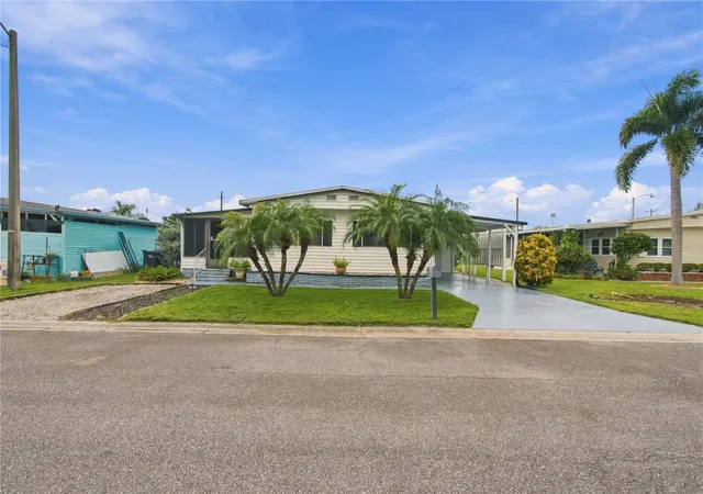 Photo 3 of Manufactured home for sale at 104 52nd Avenue Plz E, Bradenton, FL 34203 | MLS# TB8556411 | Listing updated on 2026-10-09