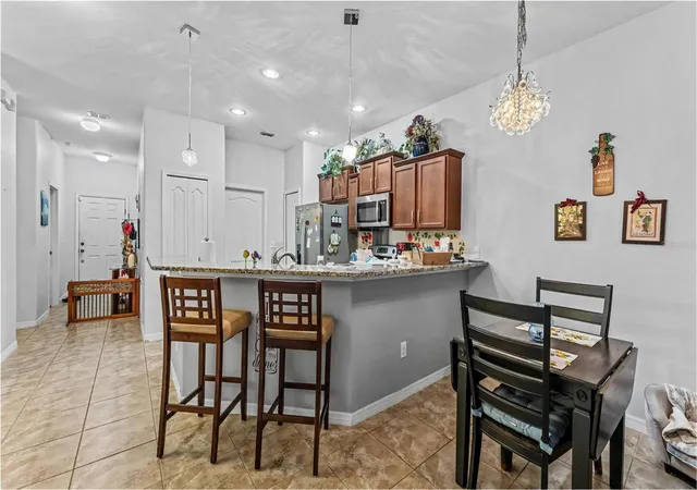 Photo 3 of Single family home for sale at 4069 Shade Tree Ln, Lakeland, FL 33812 | MLS# L4965651 | Listing updated on 2026-10-11
