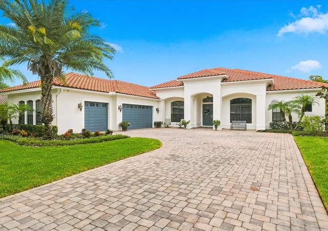 Photo 1 of Single family home for sale at 17314 San Aringo Pl, Lutz, FL 33548 | MLS# TB8556414 | Listing updated on 2026-10-16