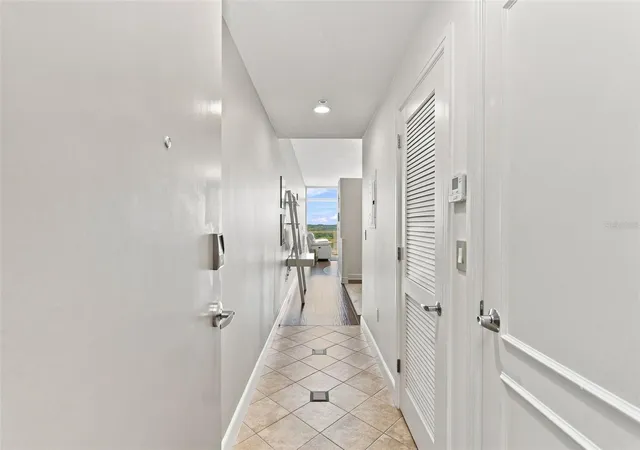 Photo 2 of Condo for sale at 101 S Eola Dr #905, Orlando, FL 32801 | MLS# TB8556415 | Listing updated on 2026-10-10