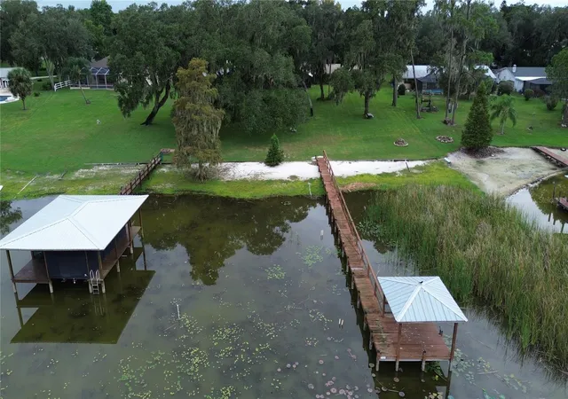 Photo 2 of Single family home for sale at 1020 W Lake Hamilton Dr, Winter Haven, FL 33881 | MLS# P4940113 | Listing updated on 2026-10-09