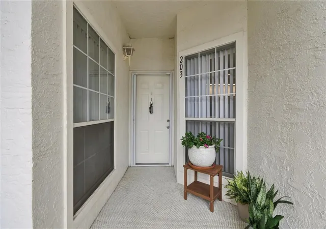 Photo 3 of Condo for sale at 459 Hamptoncrest Cir #203, Lake Mary, FL 32746 | MLS# O6448559 | Listing updated on 2026-10-11