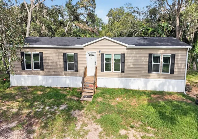 Photo 1 of Manufactured home for sale at 17538 Evelyn Ct, Spring Hill, FL 34610 | MLS# TB8556429 | Listing updated on 2026-10-09
