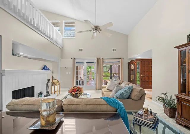 Photo 3 of Townhouse for sale at 5019 Umber Way S, Tampa, FL 33624 | MLS# TB8556432 | Listing updated on 2026-10-10