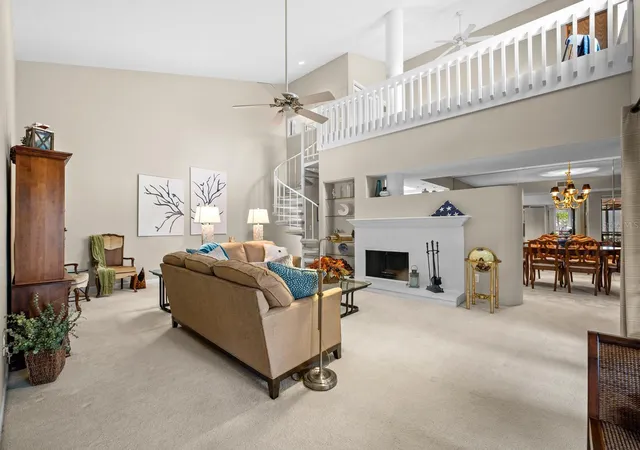 Photo 4 of Townhouse for sale at 5019 Umber Way S, Tampa, FL 33624 | MLS# TB8556432 | Listing updated on 2026-10-10