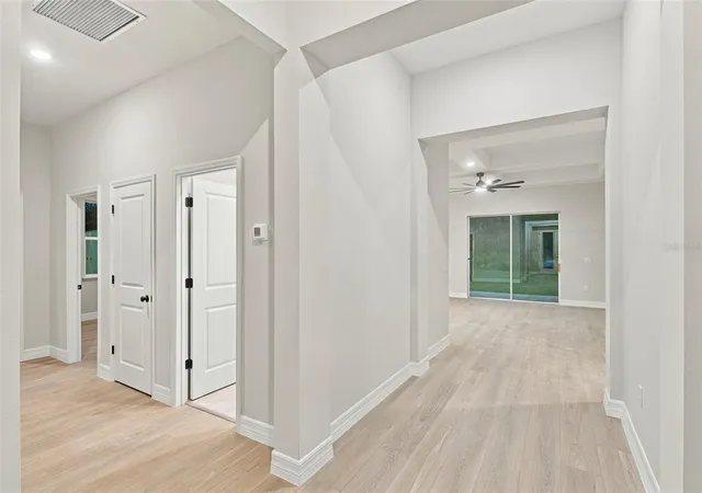 Photo 4 of Single family home for sale at 42435 Royal Trails Rd, Eustis, FL 32736 | MLS# O6448568 | Listing updated on 2026-10-09