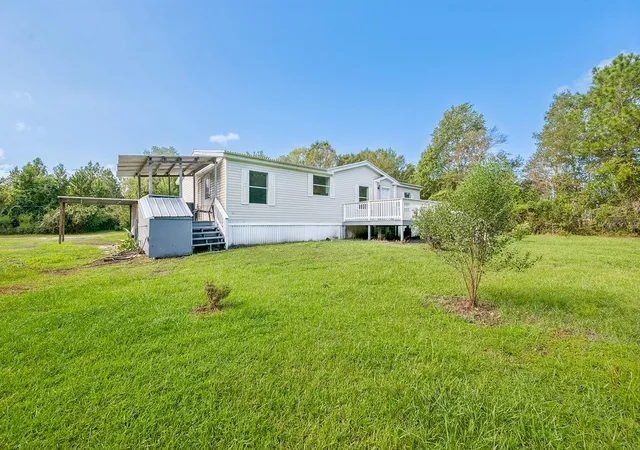 Photo 4 of Manufactured home for sale at 3583 NW 216th Street, Lawtey, FL 32058 | MLS# GC544065 | Listing updated on 2026-10-10
