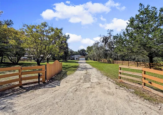 Photo 1 of Single family home for sale at 15561 Patriot Dr, Brooksville, FL 34601 | MLS# TB8556440 | Listing updated on 2026-10-18