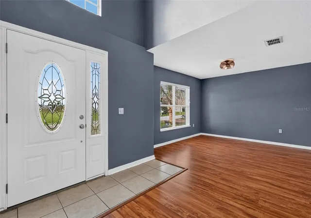Photo 3 of Single family home for sale at 321 Lake Hills Ln, Eagle Lake, FL 33839 | MLS# G5118855 | Listing updated on 2026-10-29