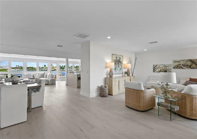 Photo 3 of Single family home for sale at 11625 6th Street E, Treasure Island, FL 33706 | MLS# TB8556443 | Listing updated on 2026-10-10